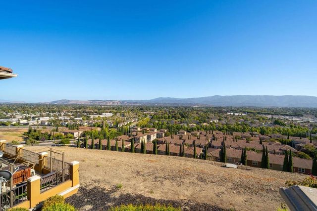 290 Casselino Drive, San Jose, CA 95136