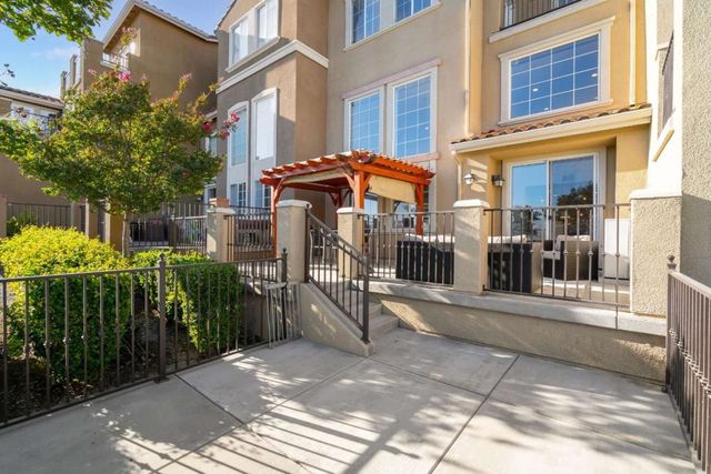 290 Casselino Drive, San Jose, CA 95136