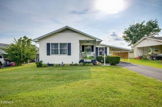 1005 Dejarnette Street, Elizabethton, TN 37643