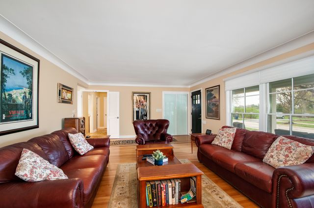 4744 Franklin Avenue, Western Springs, IL 60558