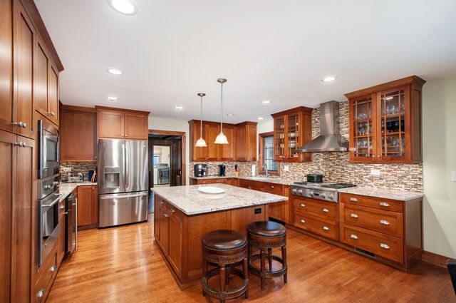 4744 Franklin Avenue, Western Springs, IL 60558