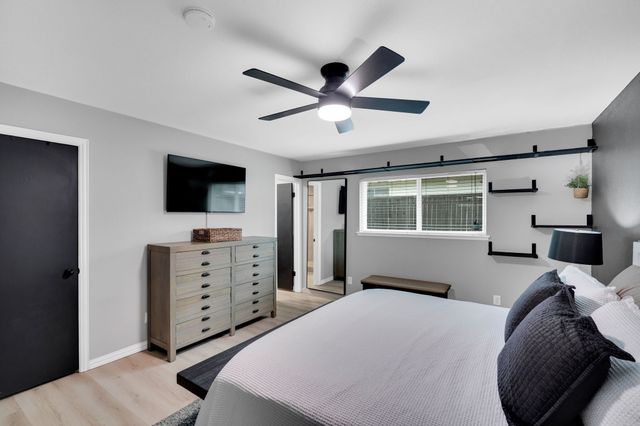 10810 Wallbrook Drive, Dallas, TX 75238