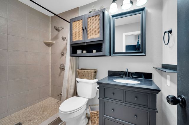 10810 Wallbrook Drive, Dallas, TX 75238