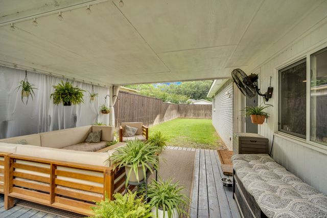 10810 Wallbrook Drive, Dallas, TX 75238