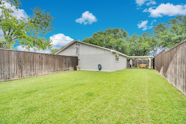 10810 Wallbrook Drive, Dallas, TX 75238