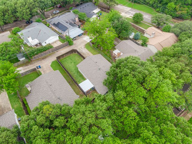 10810 Wallbrook Drive, Dallas, TX 75238