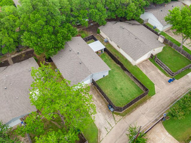 10810 Wallbrook Drive, Dallas, TX 75238