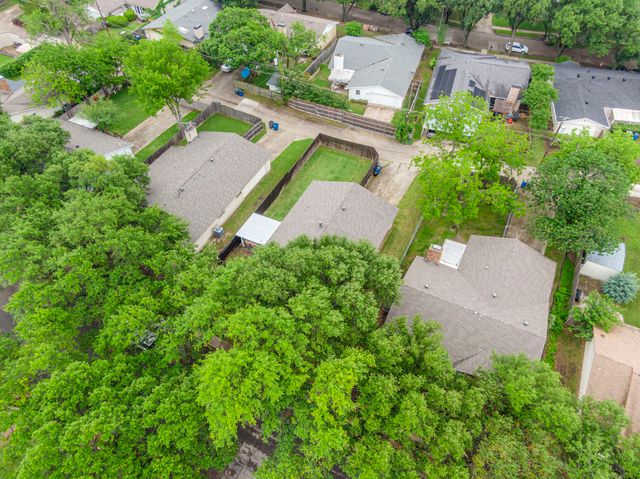 10810 Wallbrook Drive, Dallas, TX 75238