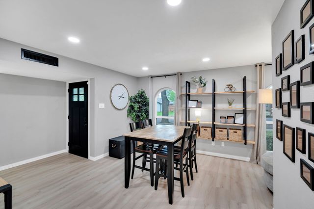 10810 Wallbrook Drive, Dallas, TX 75238