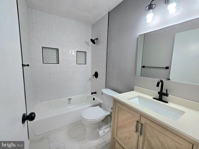 838 KINGS CROFT, Cherry Hill, NJ 08034