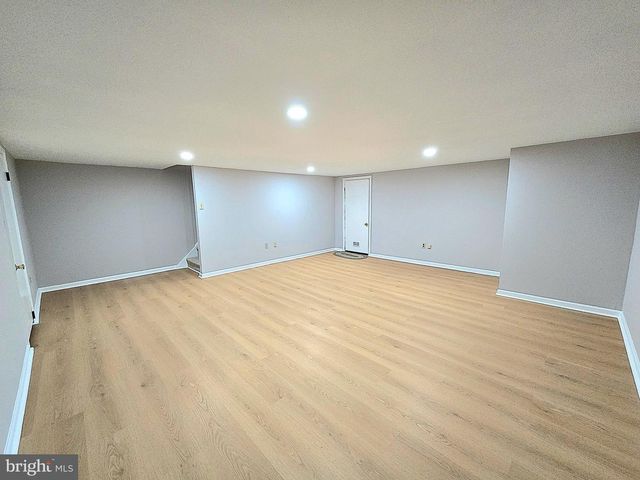 838 KINGS CROFT, Cherry Hill, NJ 08034