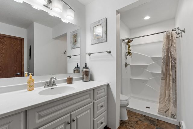 3520 Pilgrim Lane N, Plymouth, MN 55441