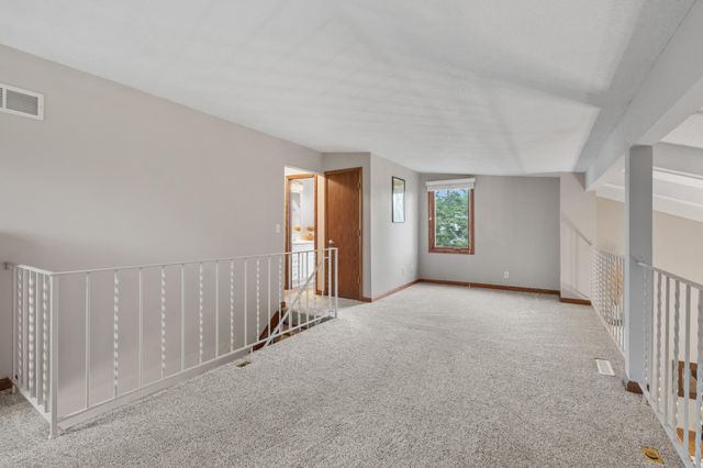 3520 Pilgrim Lane N, Plymouth, MN 55441