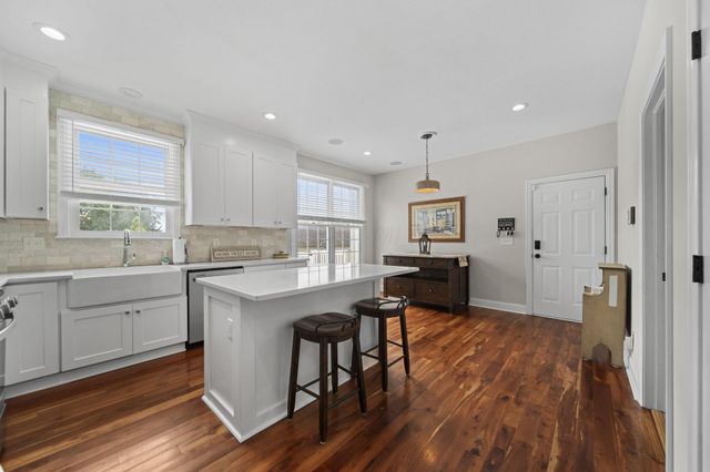 100 Autumn Rush Court, Columbus, OH 43230