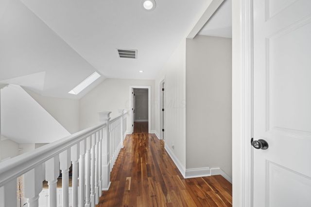 100 Autumn Rush Court, Columbus, OH 43230