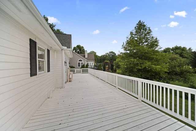 100 Autumn Rush Court, Columbus, OH 43230