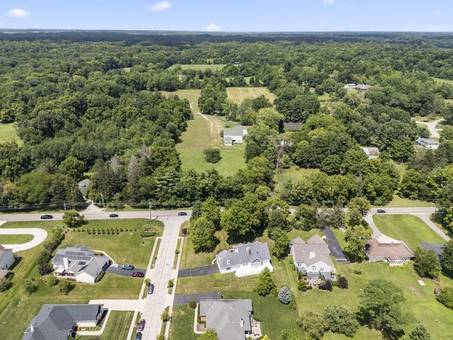 100 Autumn Rush Court, Columbus, OH 43230