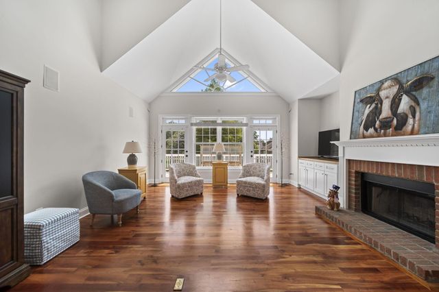 100 Autumn Rush Court, Columbus, OH 43230
