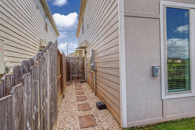 5630 Amber Brook Lane, Fulshear, TX 77441