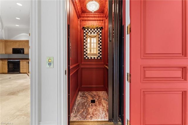 7310 Tilden LN, Naples, FL 34108