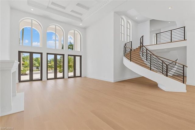 7310 Tilden LN, Naples, FL 34108