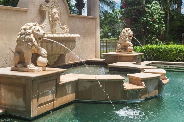 7310 Tilden LN, Naples, FL 34108