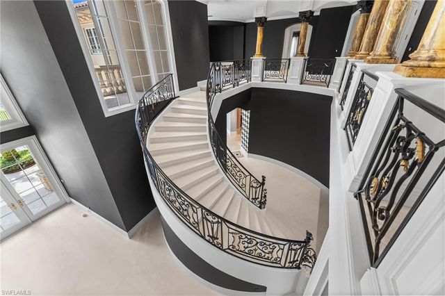 7310 Tilden LN, Naples, FL 34108