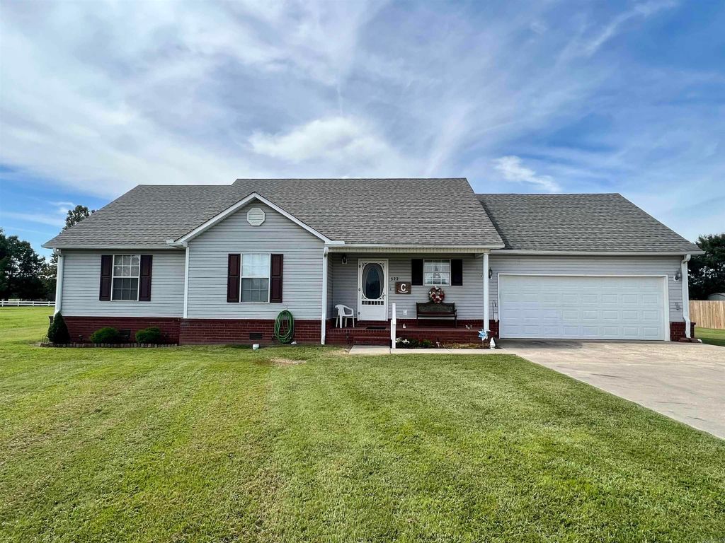 522 Vaughn Drive, Paragould, AR 72450