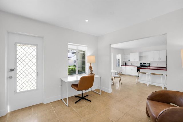320 Inlet Way 4, Palm Beach Shores, FL 33404