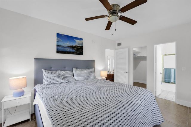 320 Inlet Way 4, Palm Beach Shores, FL 33404