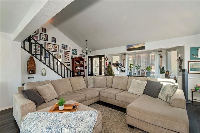 1211 Yosemite, Lake Arrowhead, CA 92352