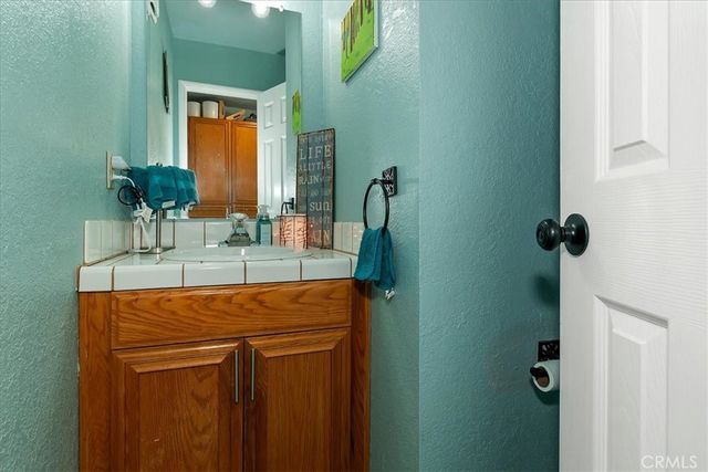 1211 Yosemite, Lake Arrowhead, CA 92352