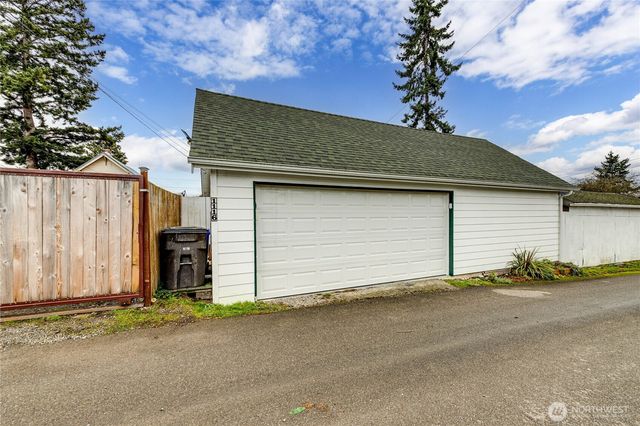 1116 E Marine View Drive, Everett, WA 98201