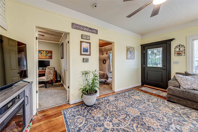 1116 E Marine View Drive, Everett, WA 98201