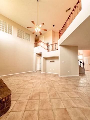9121 Ridgefield Avenue NE, Albuquerque, NM 87109
