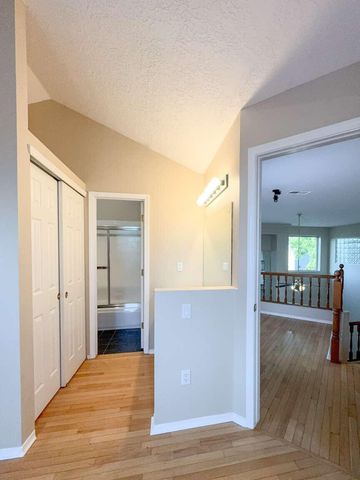 9121 Ridgefield Avenue NE, Albuquerque, NM 87109