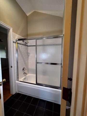 9121 Ridgefield Avenue NE, Albuquerque, NM 87109