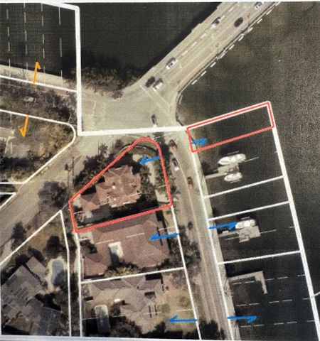 2050 COFFEE POT BOULEVARD NE, St Petersburg, FL 33704