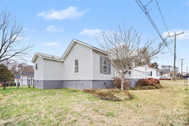 304 Adrian Street, Mount Holly, NC 28120