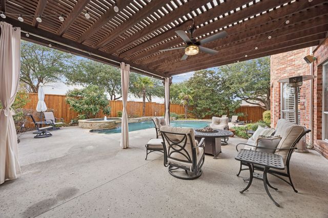 3399 Oakleaf Lane, Richardson, TX 75082