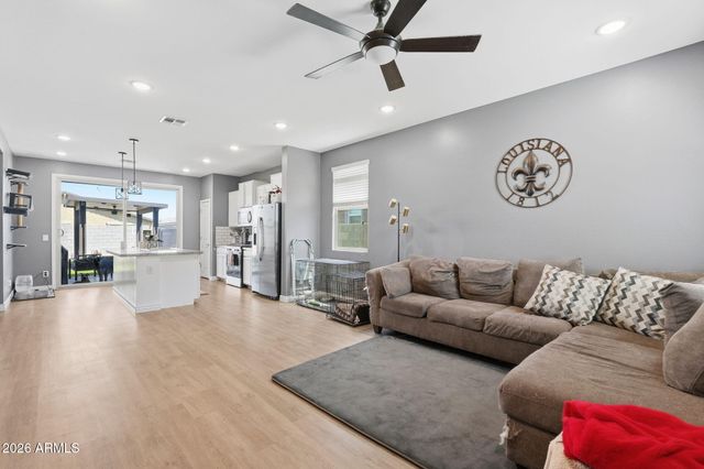 12652 W NORTHVIEW Avenue, Glendale, AZ 85307