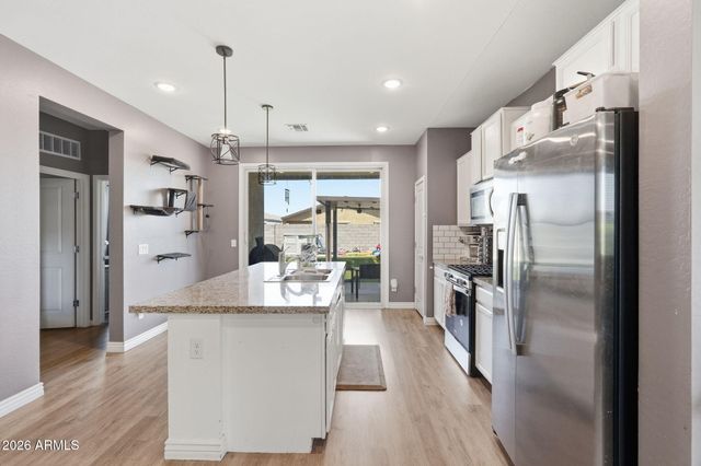 12652 W NORTHVIEW Avenue, Glendale, AZ 85307
