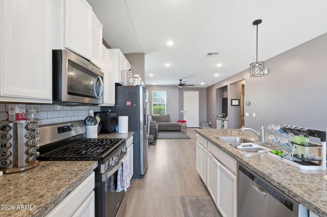 12652 W NORTHVIEW Avenue, Glendale, AZ 85307