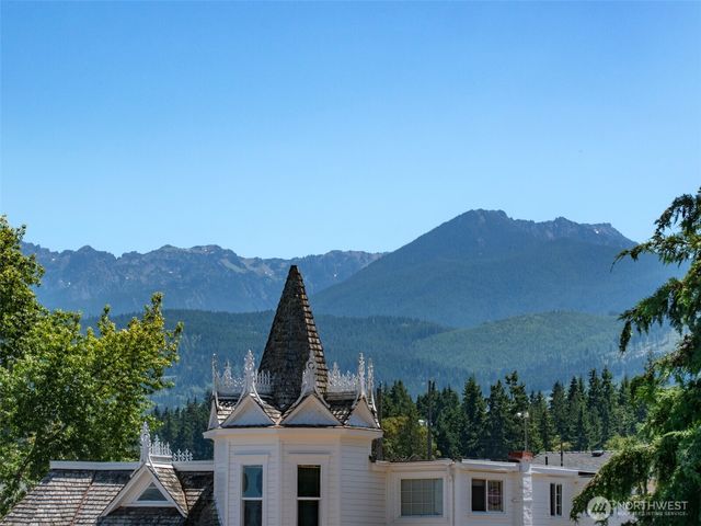 615 W 12th Street, Port Angeles, WA 98362