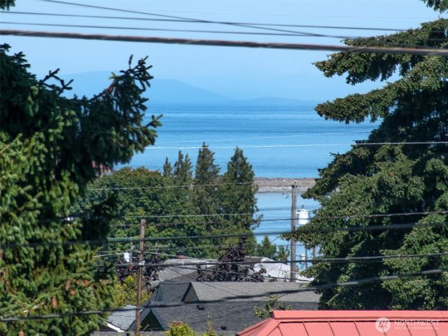 615 W 12th Street, Port Angeles, WA 98362