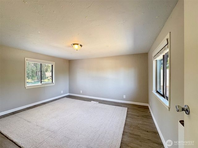 615 W 12th Street, Port Angeles, WA 98362