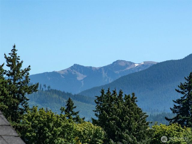 615 W 12th Street, Port Angeles, WA 98362