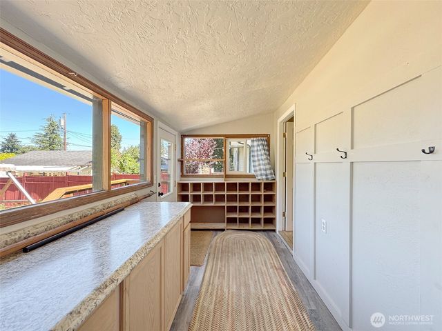 615 W 12th Street, Port Angeles, WA 98362