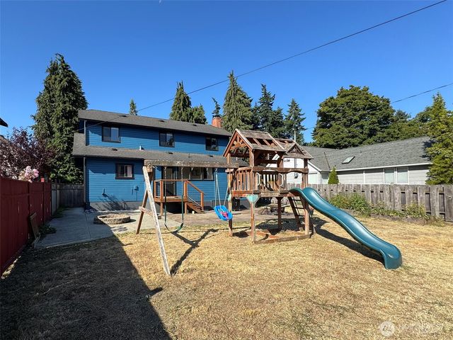 615 W 12th Street, Port Angeles, WA 98362