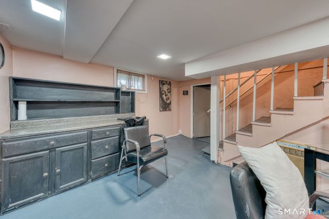 125 Newfield Avenue, Hartford, CT 06106